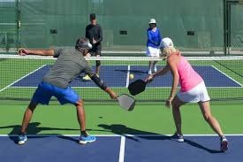 记者：如果皇马晋级国王杯决赛，卢宁仍将出任首发门将