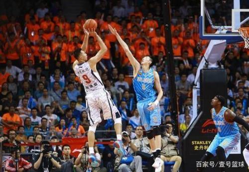 手周天成莫 手周天成莫