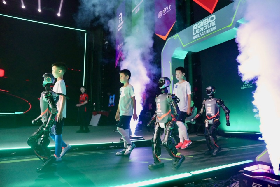 与猜测中展 与猜测中展